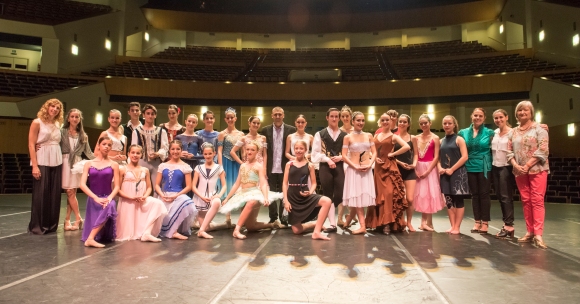 Participantes en el VIII Premio Tiempo de Danza. Auditorio y Centro de Congresos Víctor Villegas, Murcia, 18 junio 2016. © Pepe H. 
