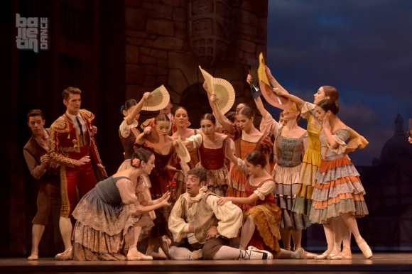 La Compañía Nacional de Danza interpreta la obra "Don Quijote", en la versión coreográfica de su director, José Carlos Martínez. ©Jesús Vallinas/CND